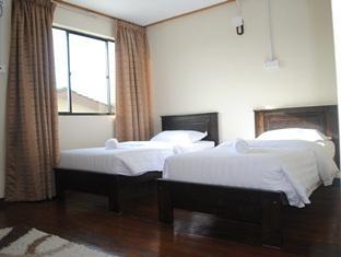 Putra Putri alojamiento Hotel Kangar Exterior foto